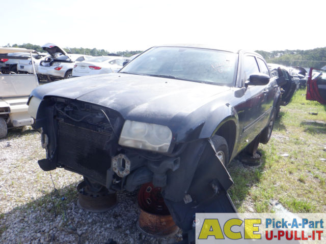 Photo of 2005 Chrysler 300
