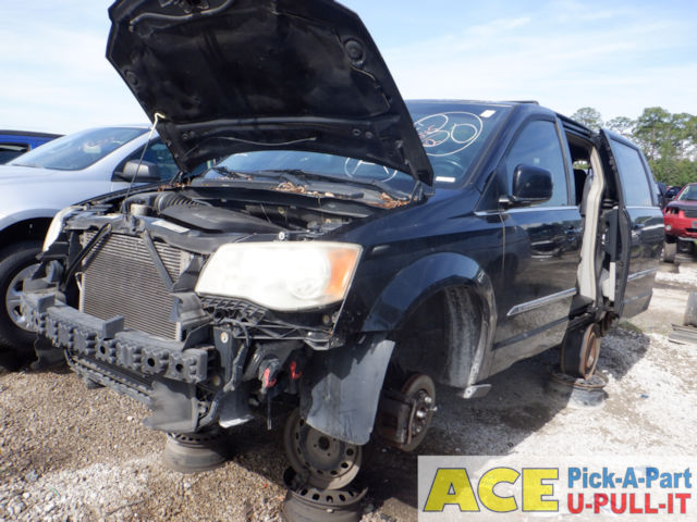 Photo of 2012 Chrysler Town And Country