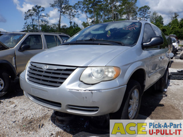 Photo of 2007 Chrysler Town And Country