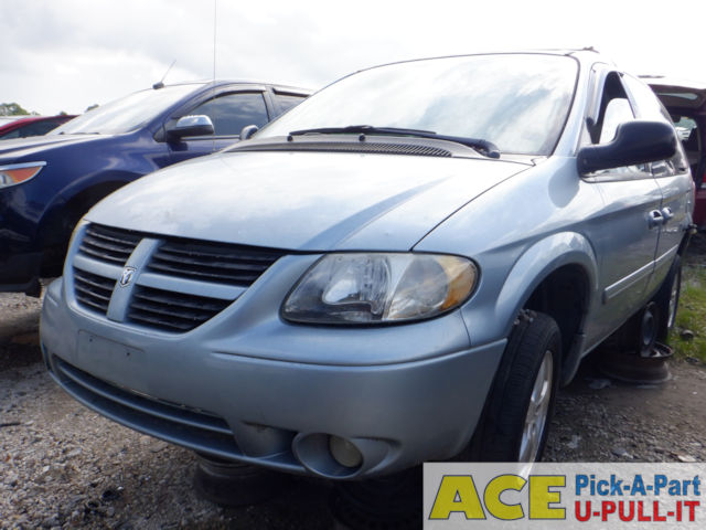 Photo of 2005 Dodge Caravan