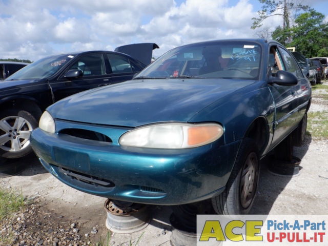 Photo of 1997 Ford Escort