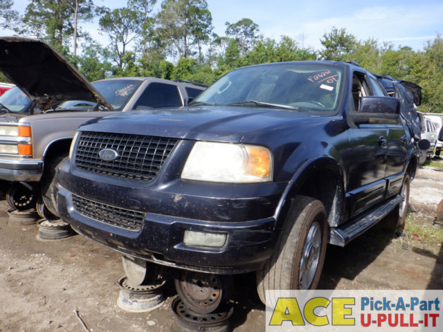 Photo of 2004 Ford Expedition