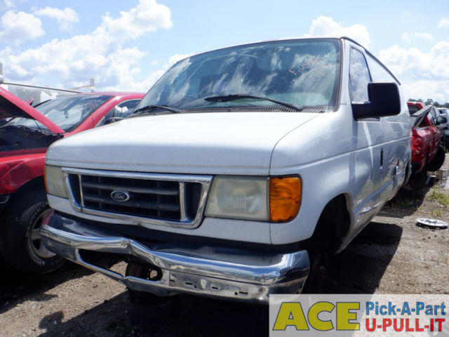 Photo of 2006 Ford Ford E150 Van