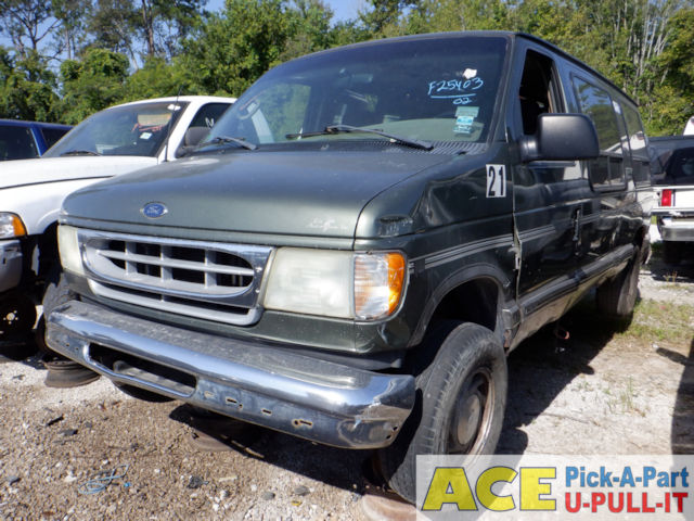 Photo of 2002 Ford Ford E150 Van