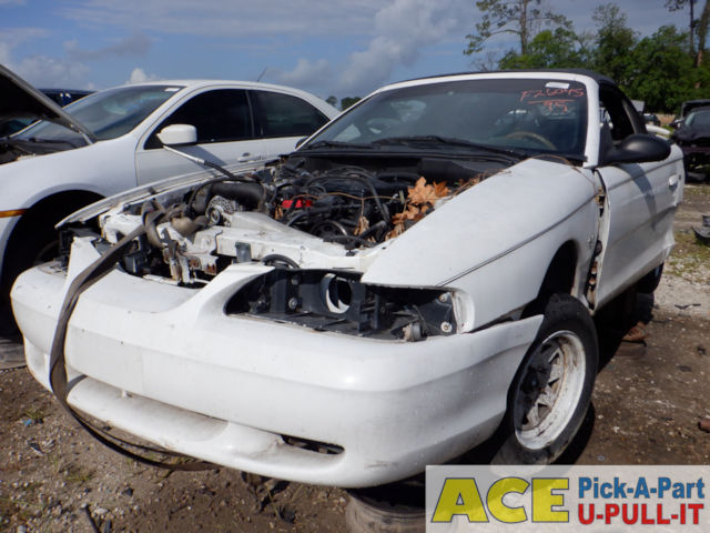 Photo of 1995 Ford Mustang