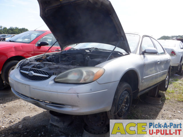 Photo of 2003 Ford Taurus