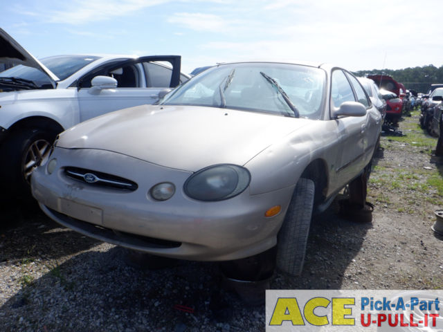 Photo of 1999 Ford Taurus