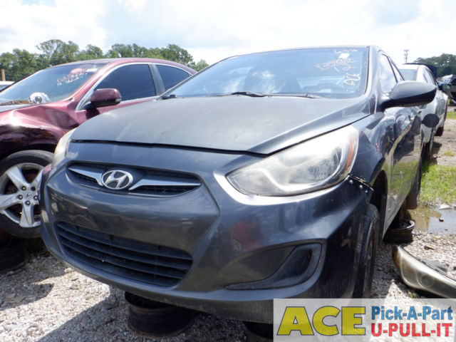 Photo of 2012 Hyundai Accent