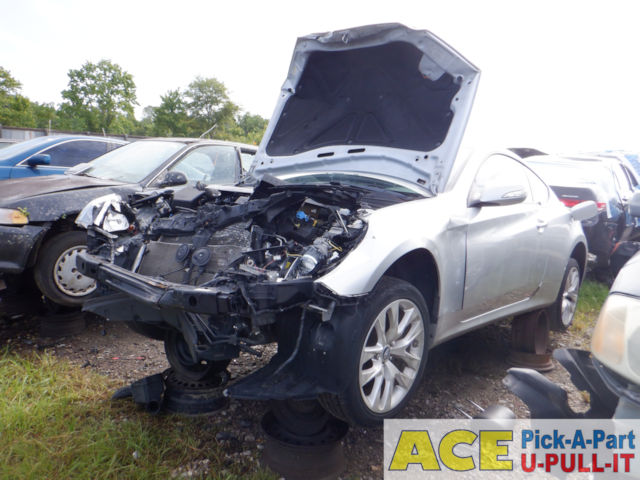 Photo of 2013 Hyundai Genesis