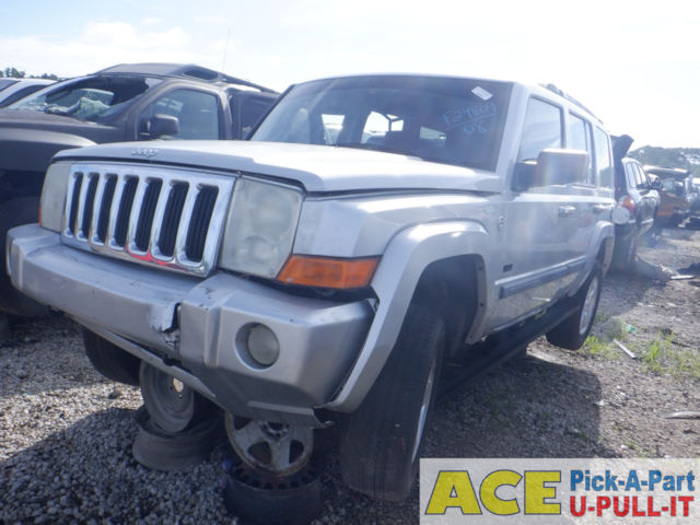 Photo of 2008 Jeep Commander