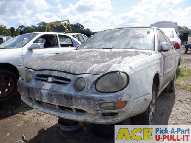 Photo of 2000 Kia Spectra
