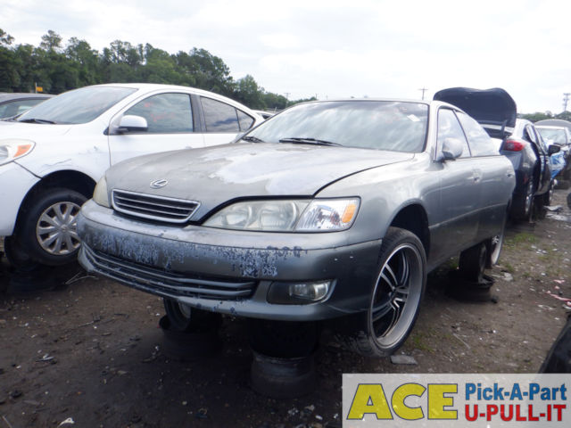 Photo of 2000 Lexus Lexus Es300