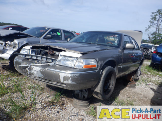 Photo of 2003 Mercury Grand Marquis