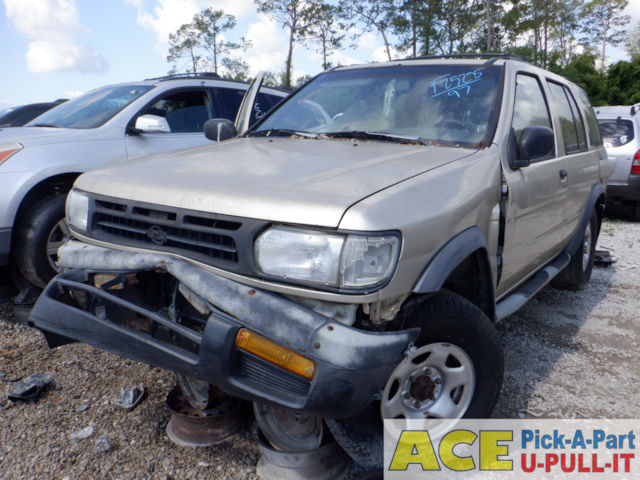 Photo of 1997 Nissan Pathfinder