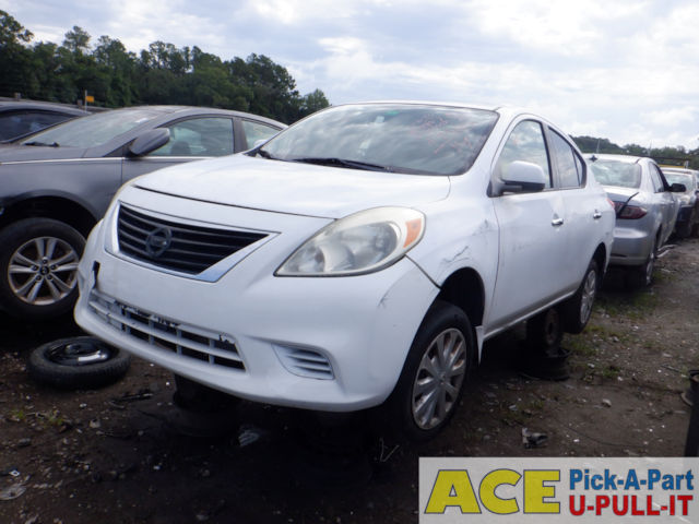 Photo of 2014 Nissan Versa