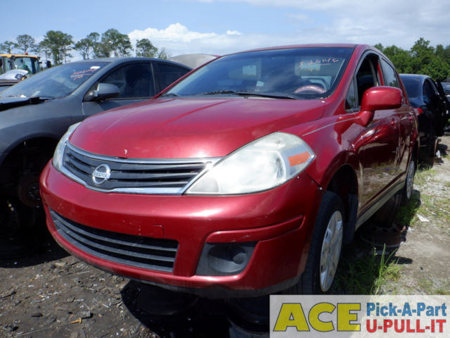 Photo of 2011 Nissan Versa