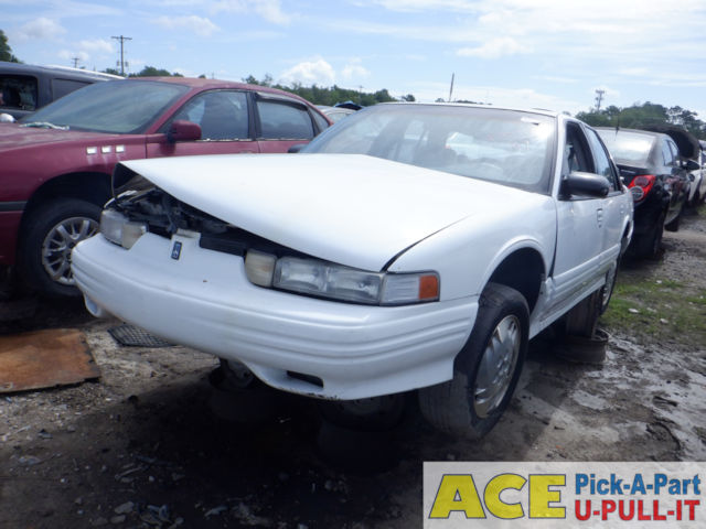 Photo of 1997 Oldsmobile Cutlass
