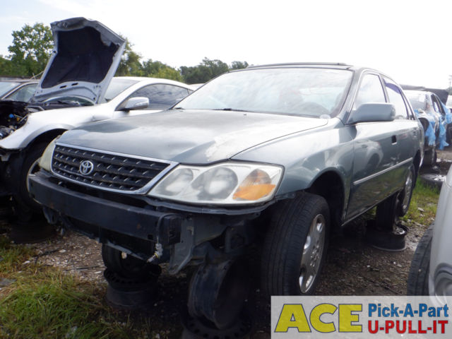 Photo of 2004 Toyota Avalon