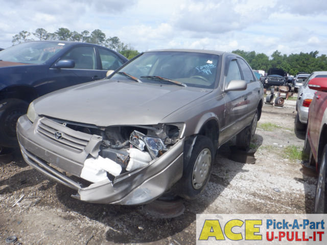 Photo of 1999 Toyota Camry