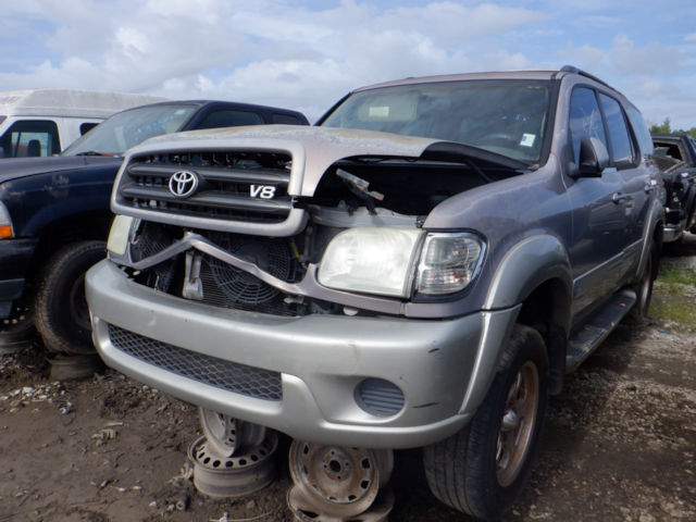 Photo of 2002 Toyota Sequoia