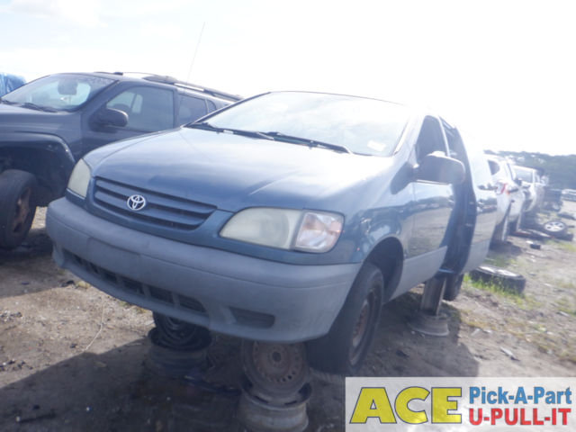 Photo of 2002 Toyota Sienna