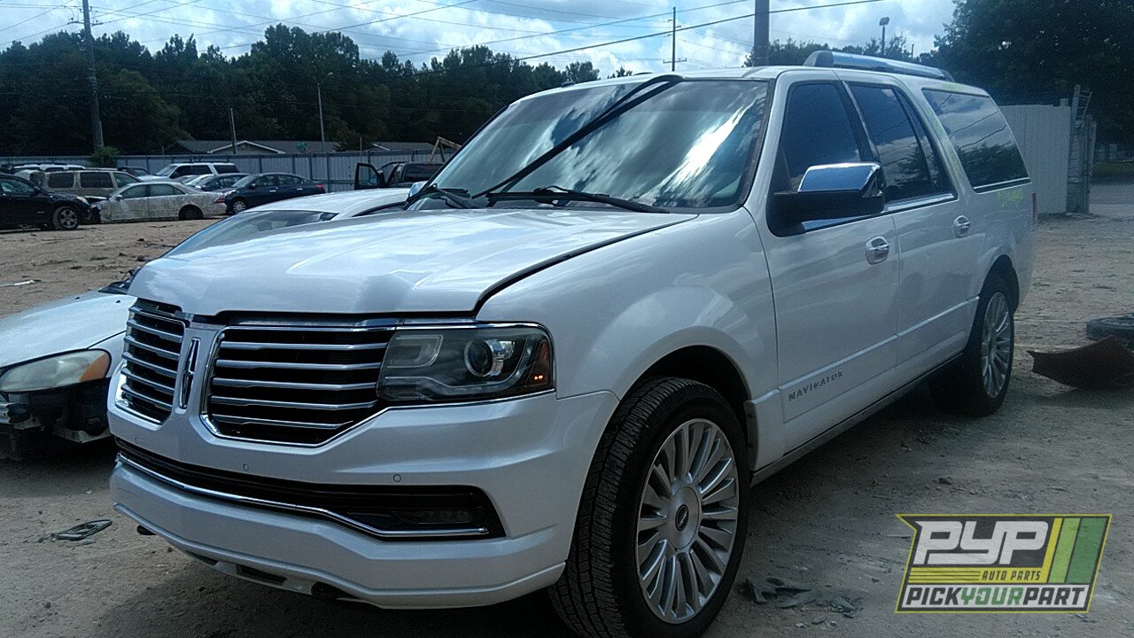Photo of 2015 Lincoln Navigator