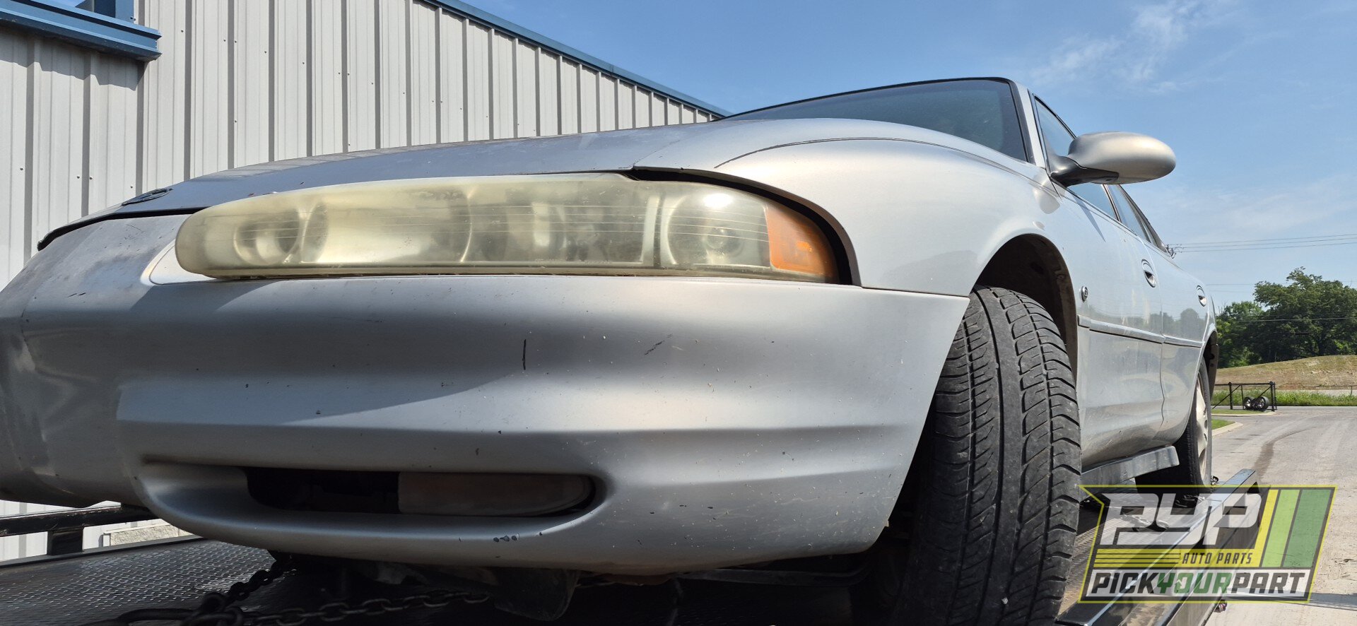 Photo of 1999 Oldsmobile Intrigue