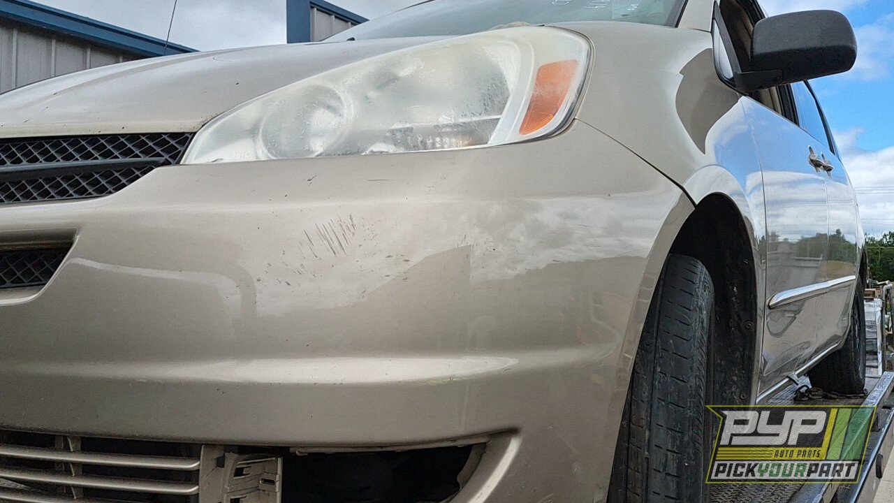Photo of 2005 Toyota Sienna