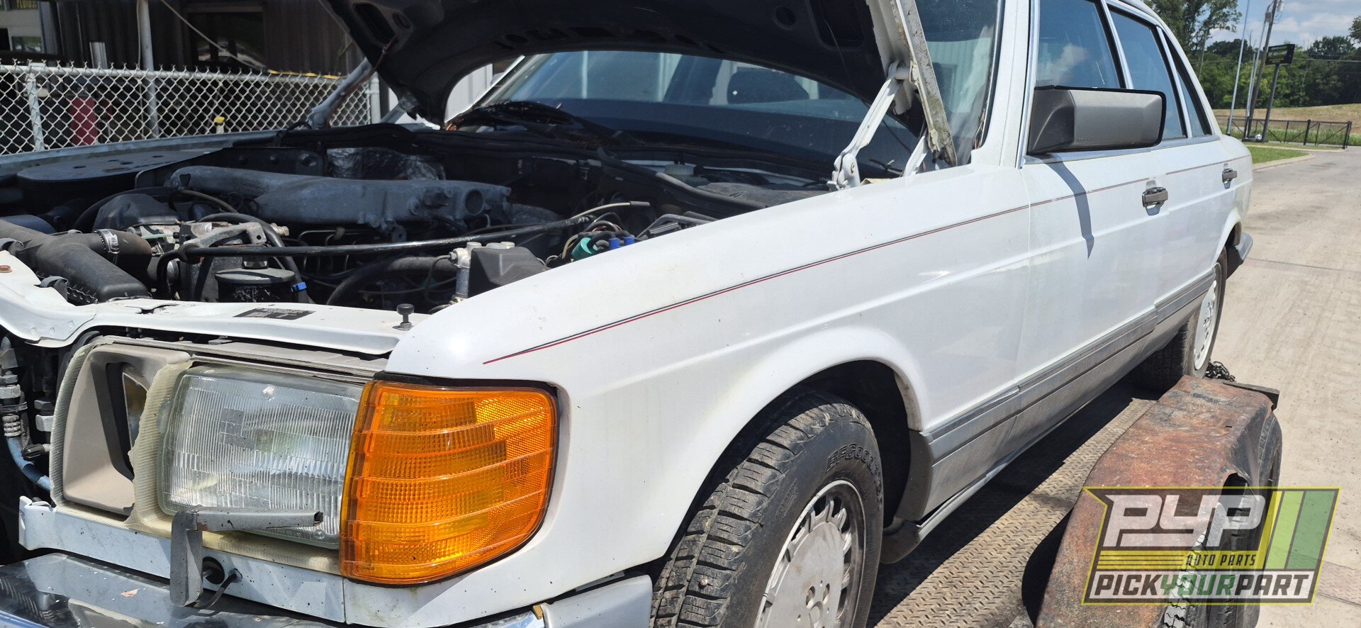 Photo of 1987 Mercedes-Benz 300Sdl