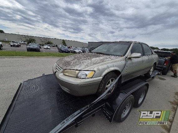 Photo of 1999 Toyota Camry