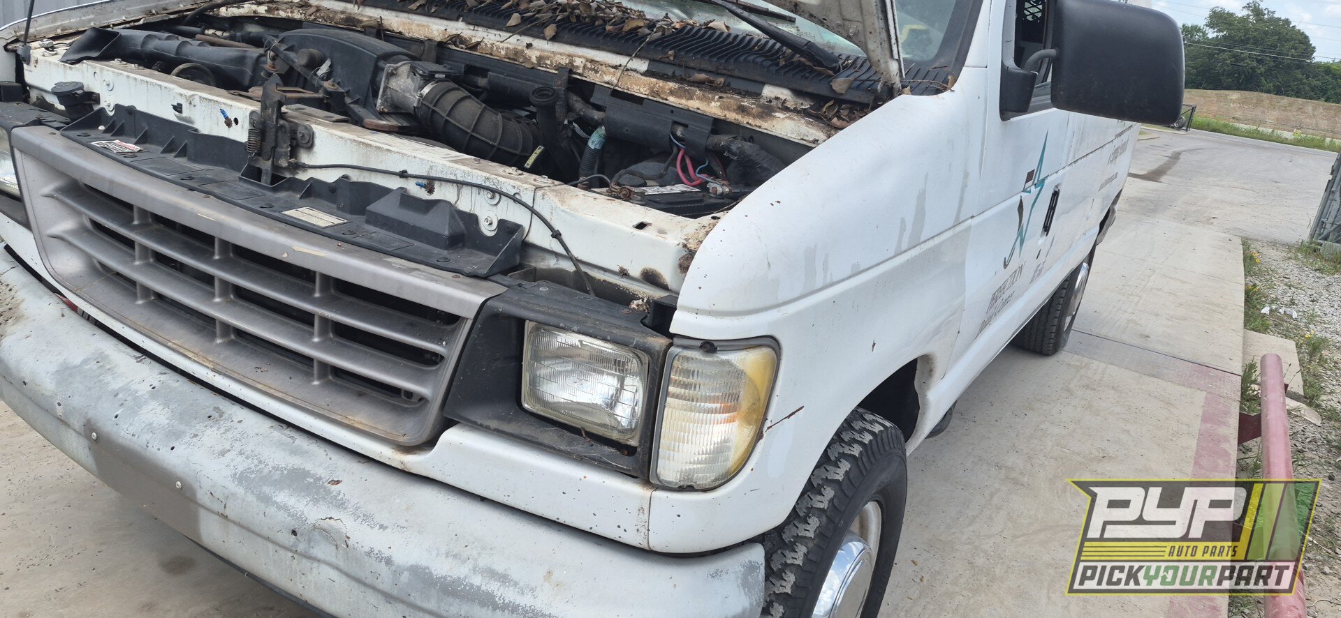 Photo of 1996 Ford E-250 Econoline