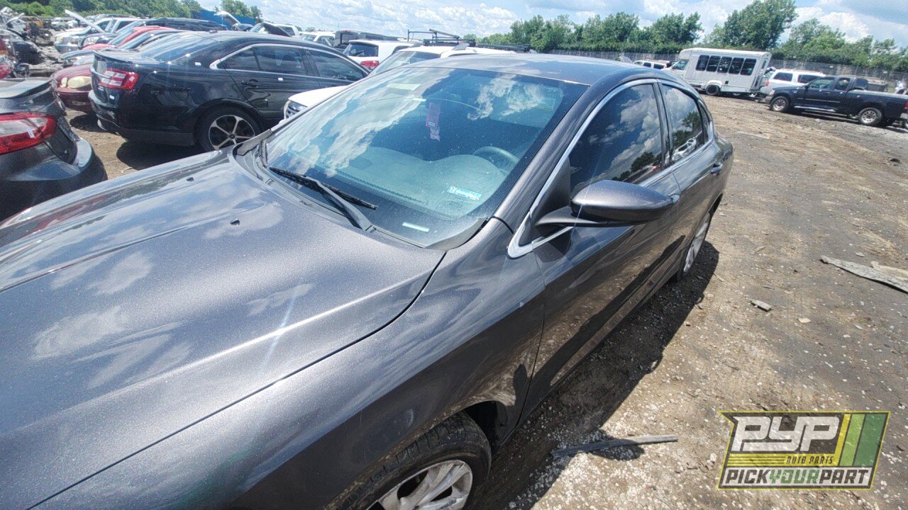 Photo of 2015 Chrysler 200