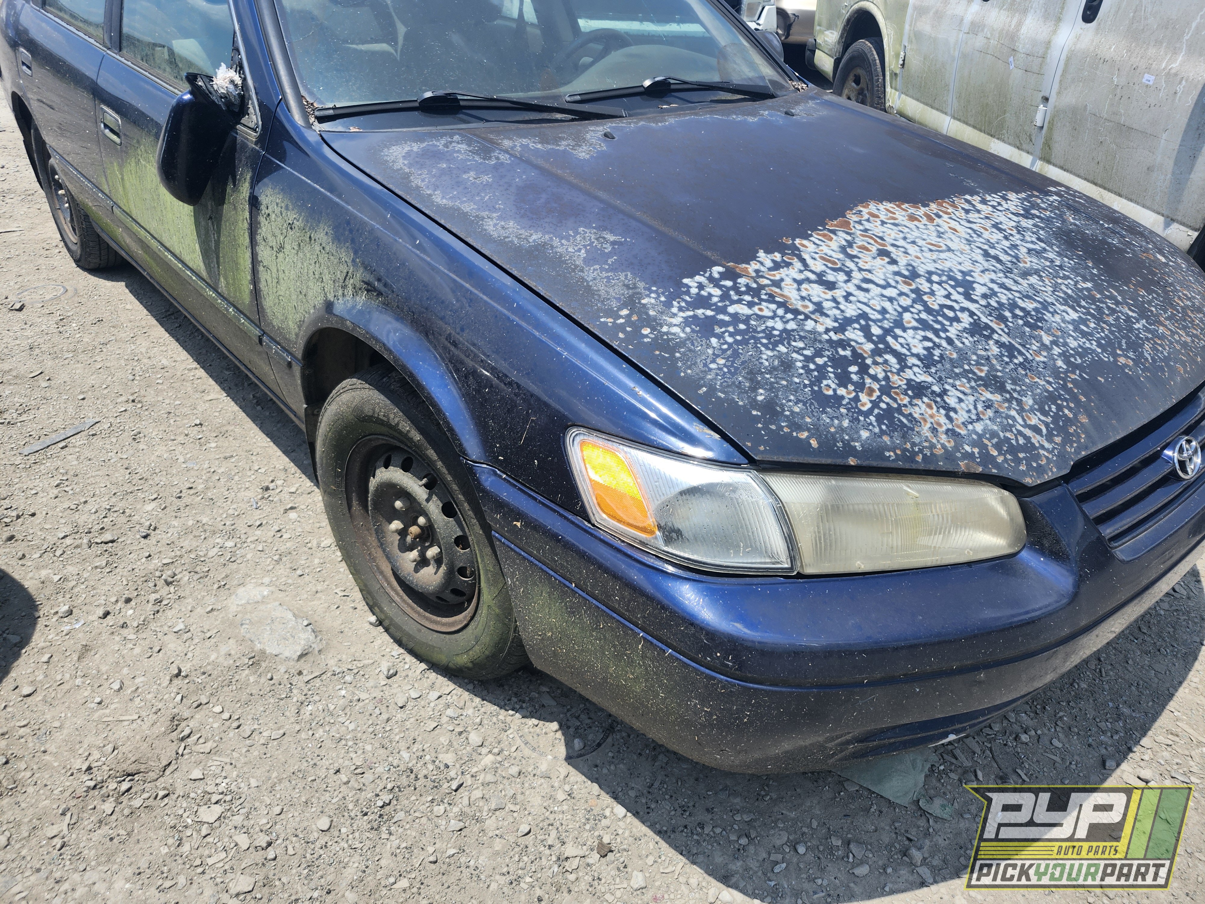 Photo of 1999 Toyota Camry