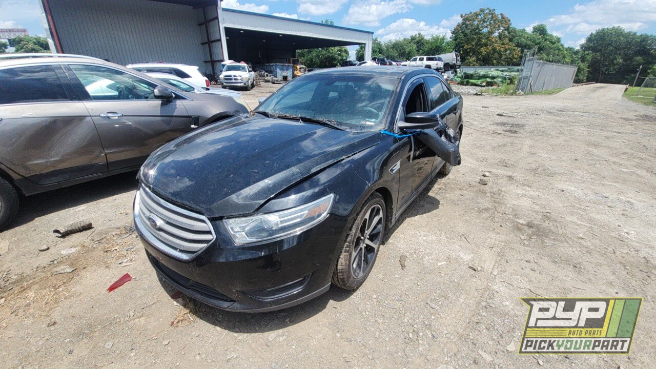Photo of 2015 Ford Taurus