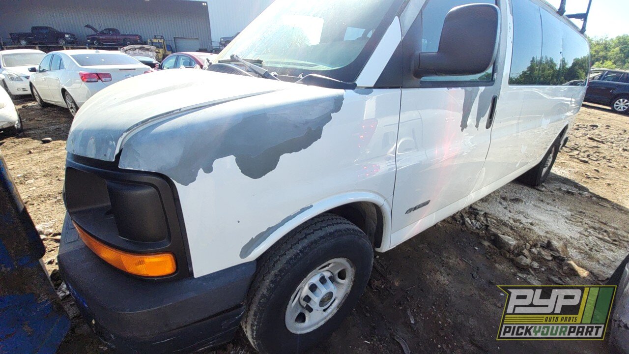 Photo of 2003 Chevrolet Express 3500