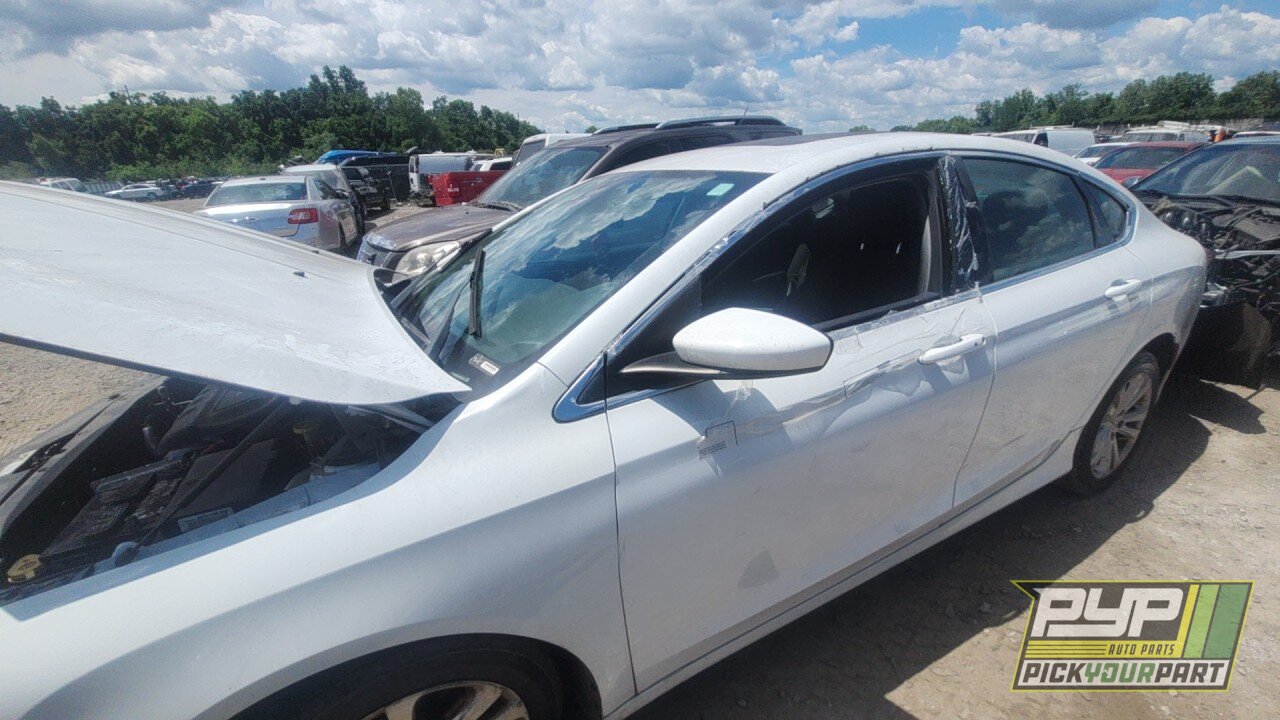 Photo of 2015 Chrysler 200