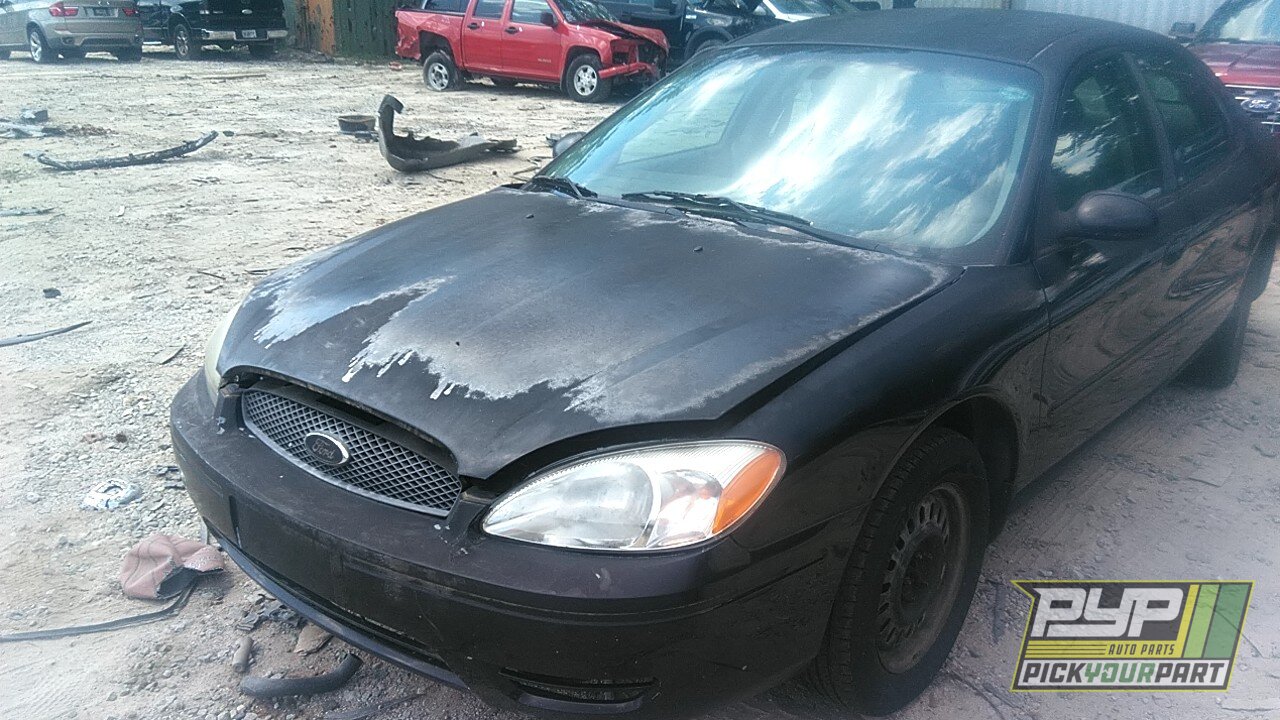 Photo of 2004 Ford Taurus