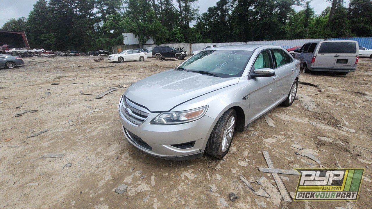 Photo of 2010 Ford Taurus