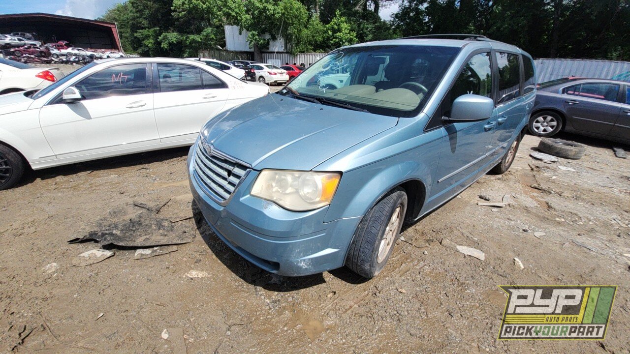 Photo of 2010 Chrysler Town & Country