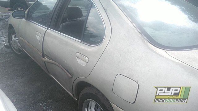 Photo of 1999 Nissan Altima
