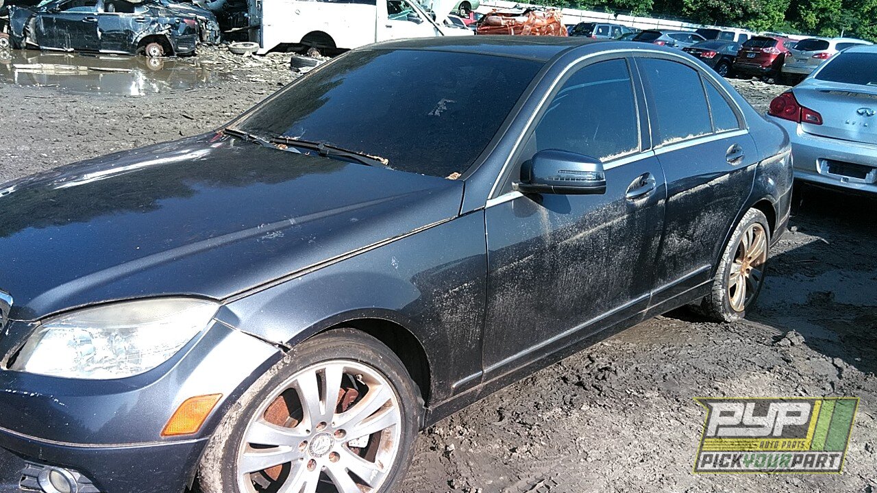 Photo of 2011 Mercedes-Benz C300