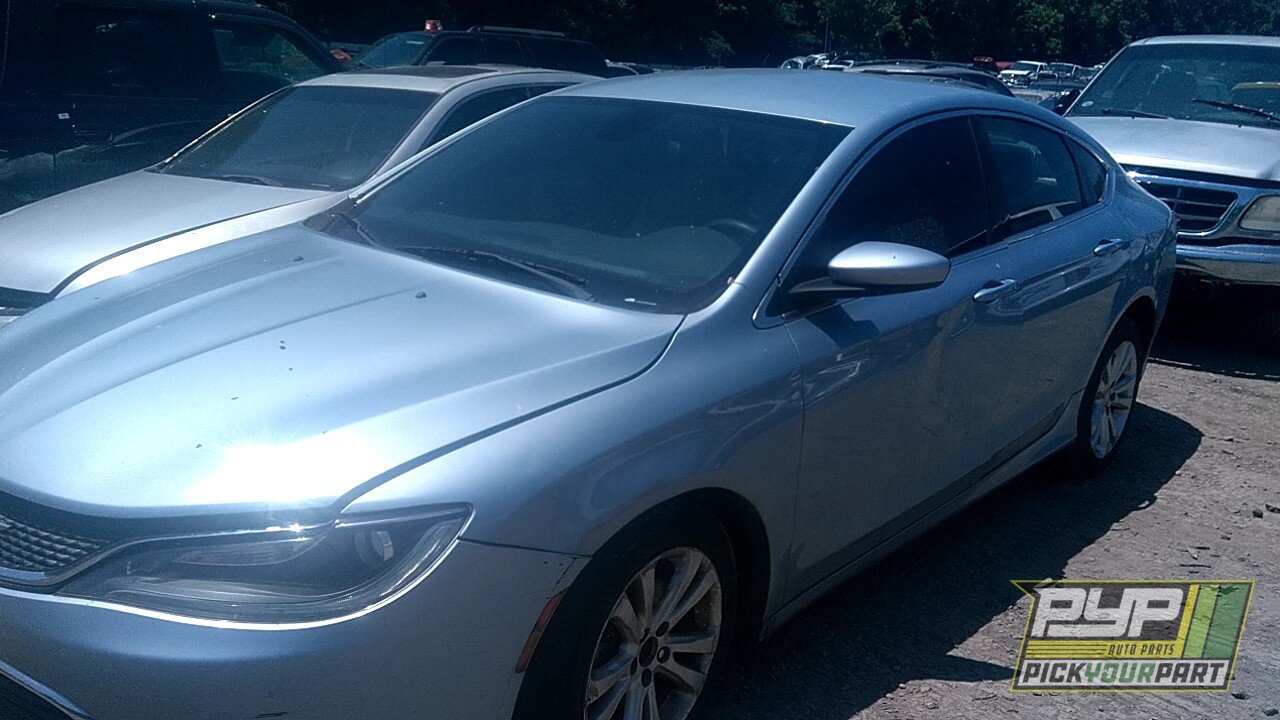 Photo of 2015 Chrysler 200
