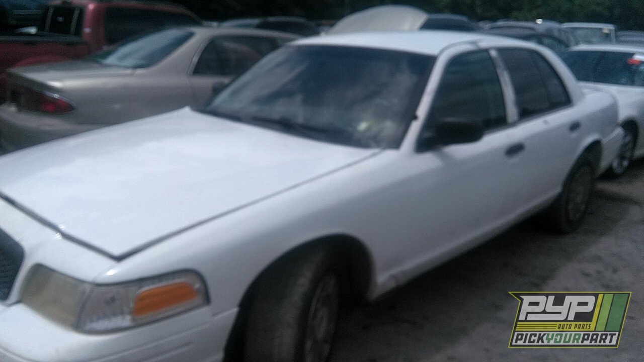 Photo of 2003 Ford Crown Victoria