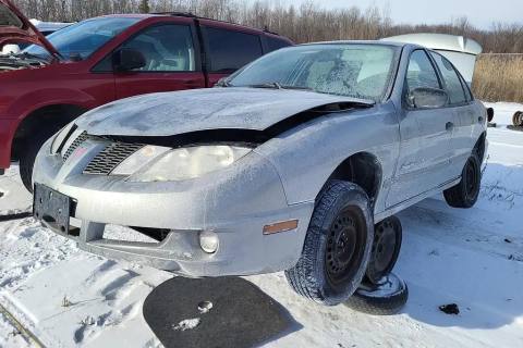 Photo of 2005 Pontiac Sunfire