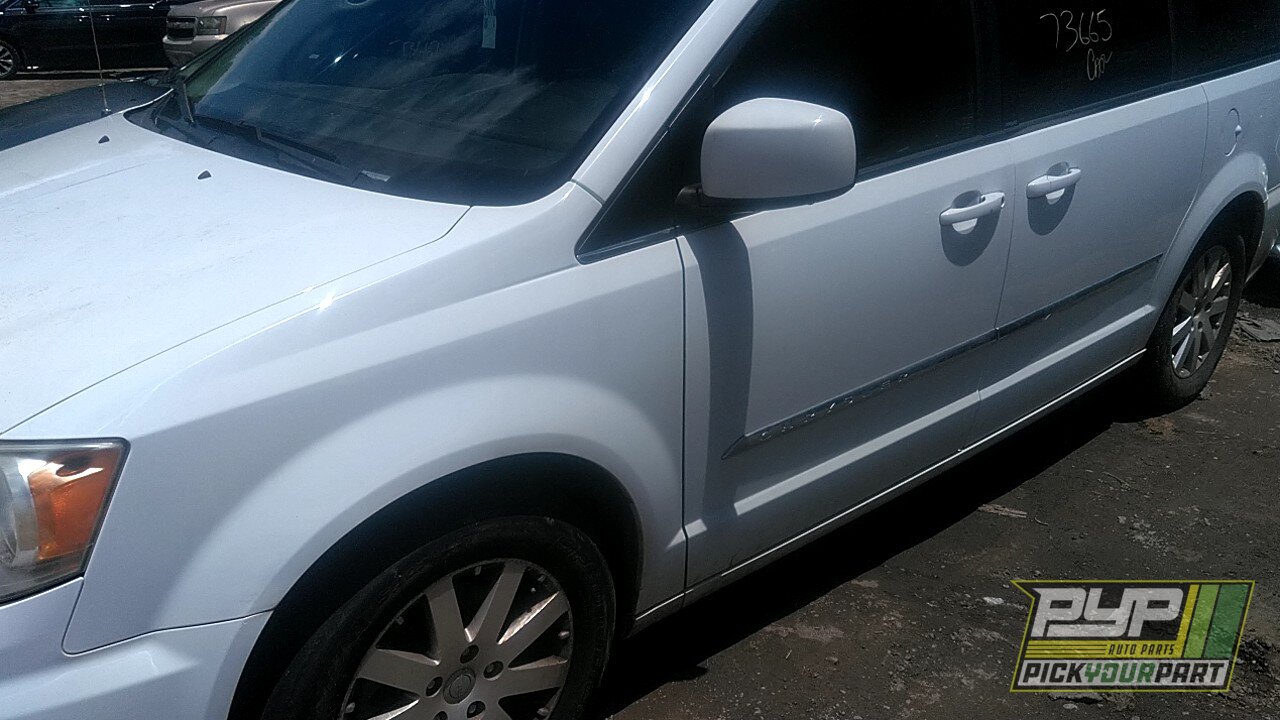 Photo of 2014 Chrysler Town & Country