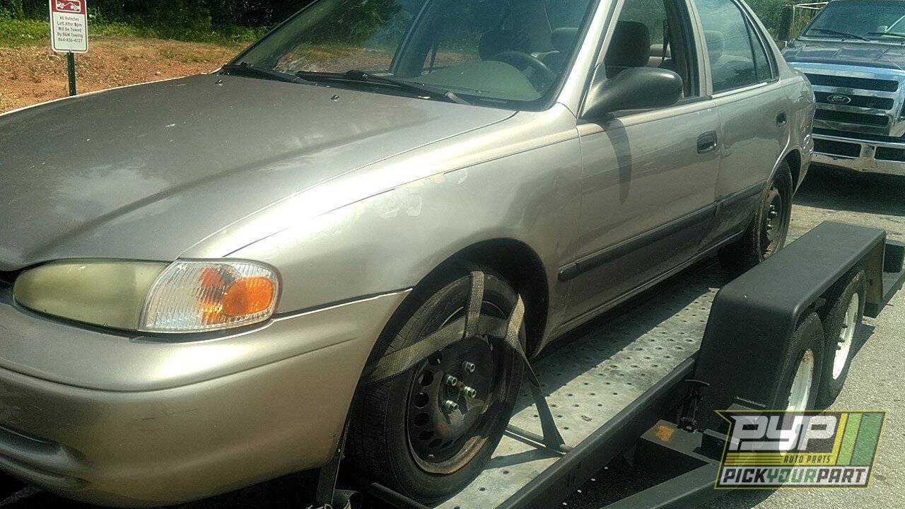 Photo of 2000 Chevrolet Prizm