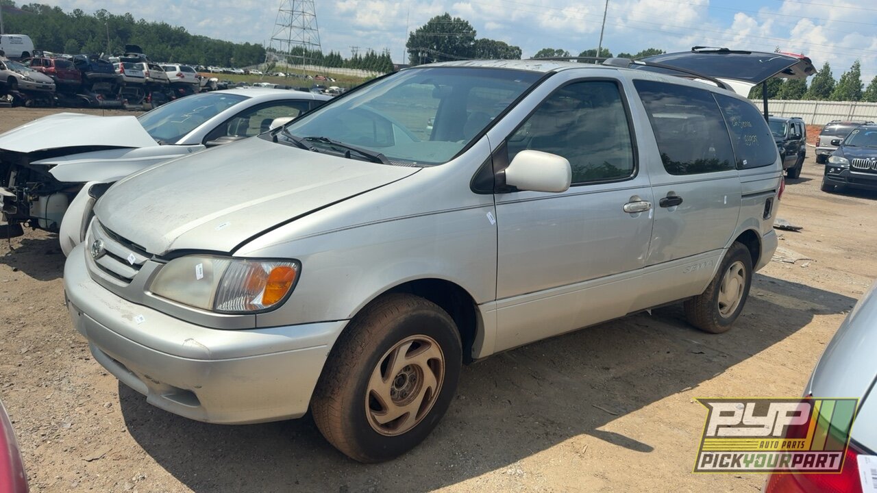 Photo of 2002 Toyota Sienna