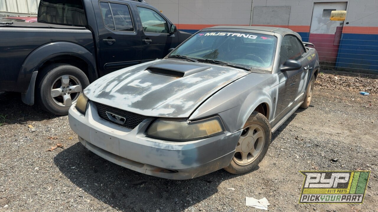 Photo of 2004 Ford Mustang