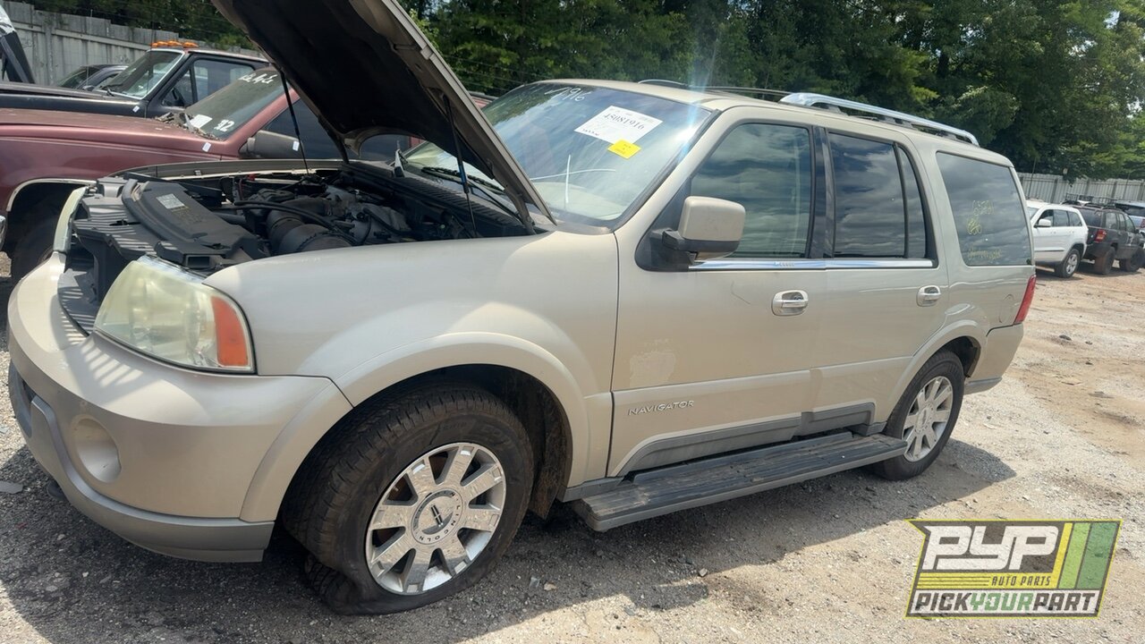 Photo of 2004 Lincoln Navigator