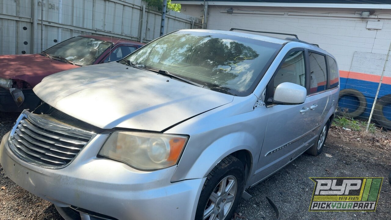 Photo of 2011 Chrysler Town & Country